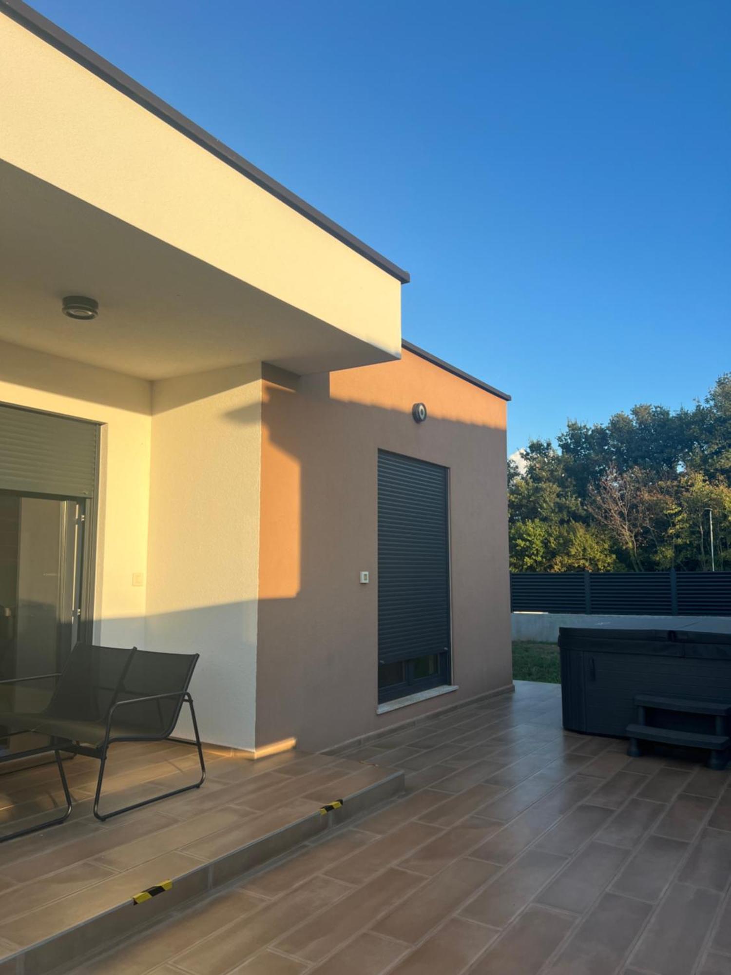 Modern Home Ula Бртонигла Экстерьер фото